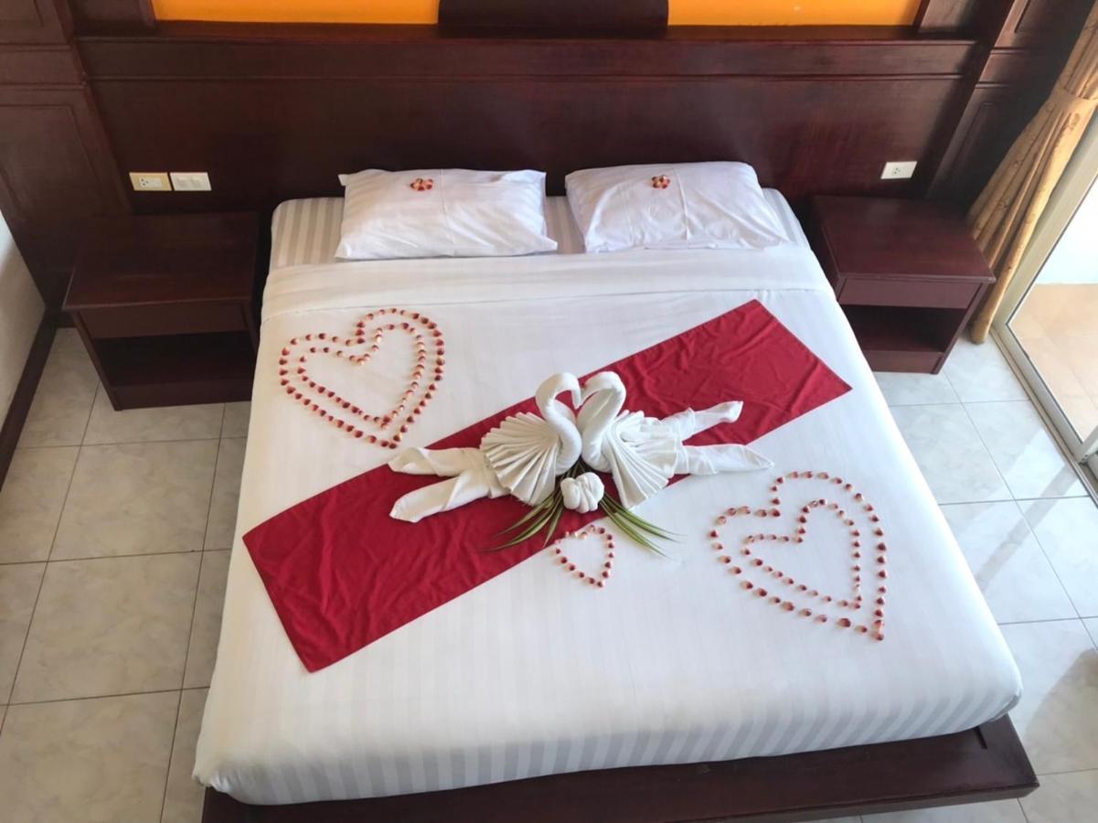 Art Mansion Patong Phuket Thailand Hotel Bagian luar foto